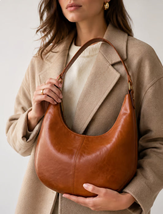 Bolso Hobo de Cuero Marrón Minimalista - Bolso de Hombro para Mujer